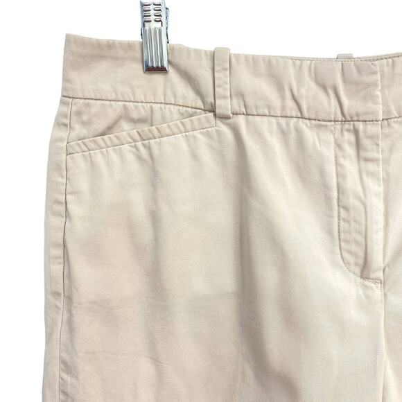 Talbots Chino Shorts Women's Size 8 Khaki Stretch Flat Front Pocket Casual - Picture 2 of 8